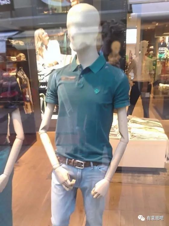 商場看到的衣服模特X個在賣場看到「會讓你瞬間噴笑」的「白爛無極限model」 3這內衣看到超有遐想阿！