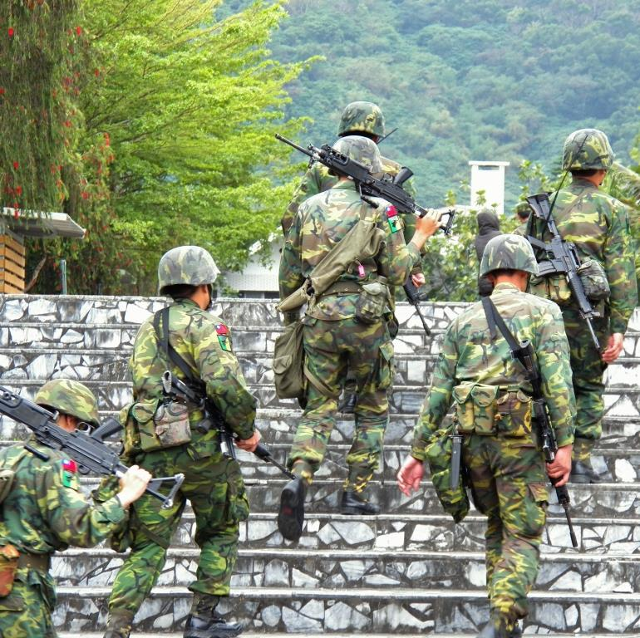 國軍丐幫化 中隊長許誠宜想說的三件事 Knowing Lif